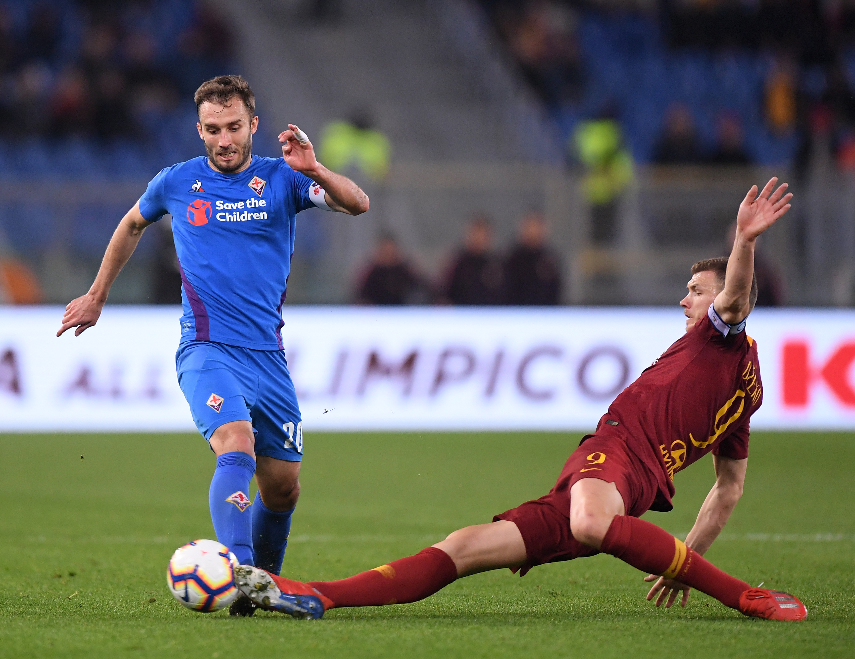 弃用世界第三，王励勤出狠招！国乒大洗牌奥运赌注，21岁新星重用（雪藏世界第三，王励勤强势出手！国乒大洗牌押注奥运，21岁新星获重用）