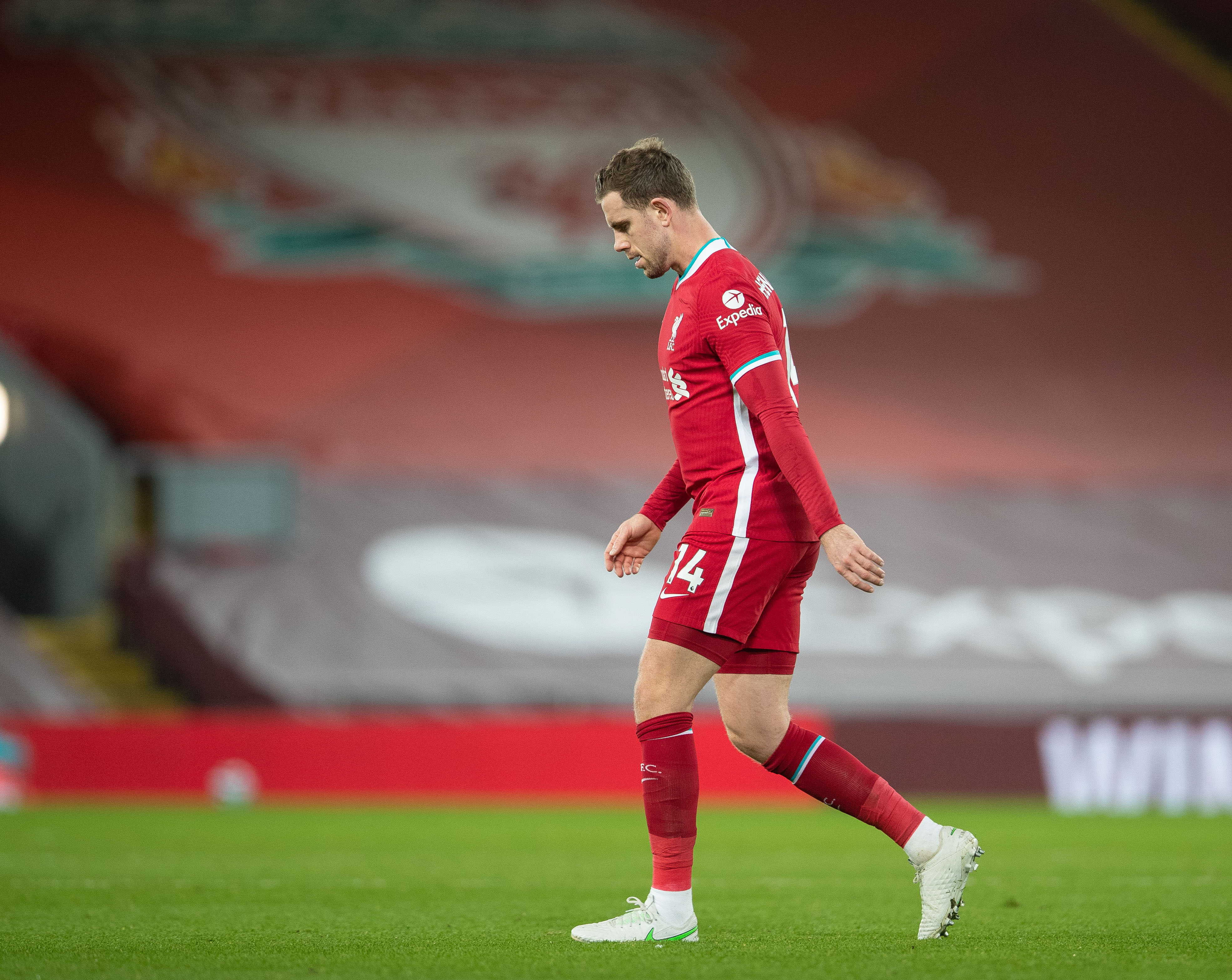 莫雷托：四五家英超中游俱乐部想引进埃永，还有一家有机会踢欧冠（莫雷托：英超四五支中游队有意埃永，另有一队或战欧冠）