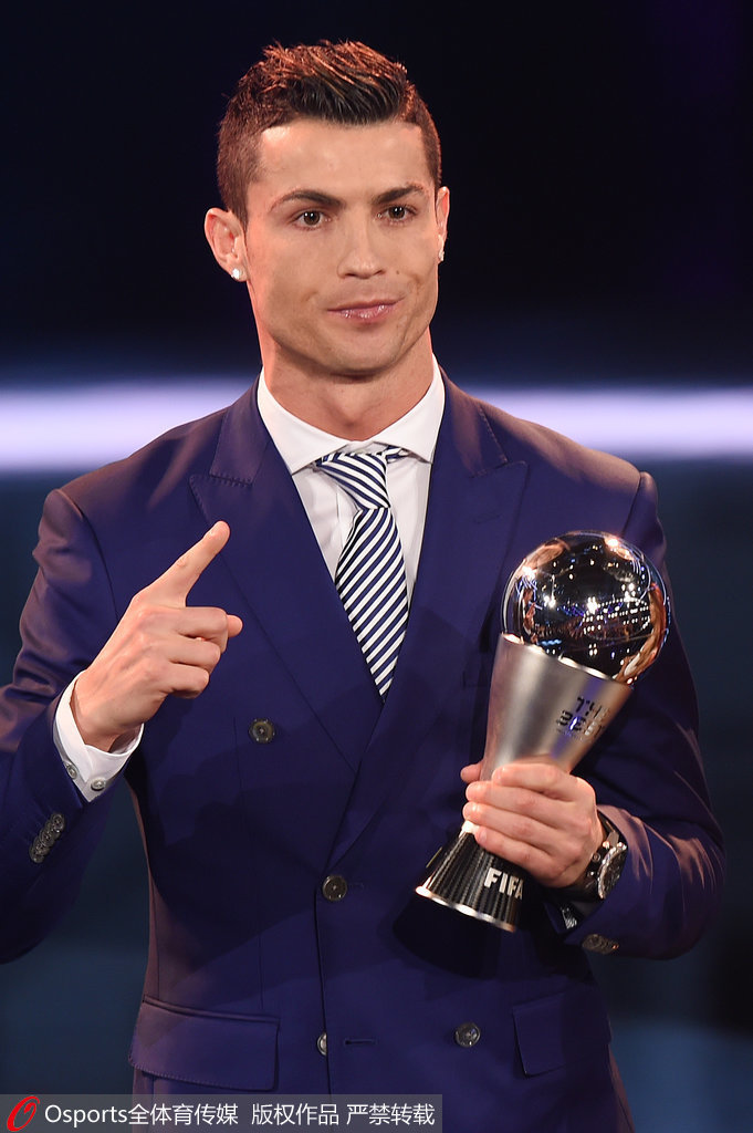 极速飞驰！25岁哈兰德狂轰英超百球，即将超越德罗巴和C罗