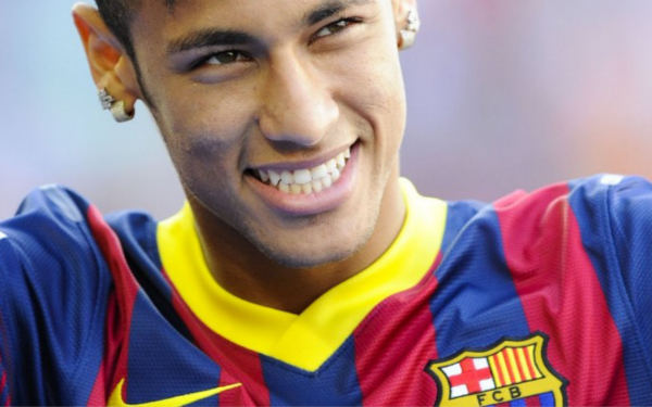 哈兰德：我和梅罗完全不在同一水平，没人能接近他们两人（哈兰德：与梅西、C罗不在一个层次，无人能接近他们的高度）