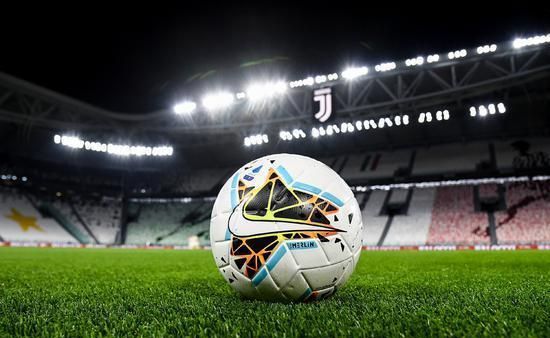 曼晚：曼联决定让莱昂先在青训梯队效力，以适应英格兰足球（曼晚：为适应英格兰足坛，曼联将安排莱昂先随青训队磨炼）