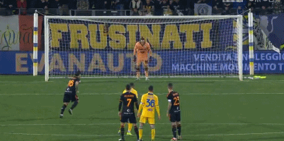 半岛晨报：李国旭中超执教表现不逊于邵佳一，甚至更胜一筹