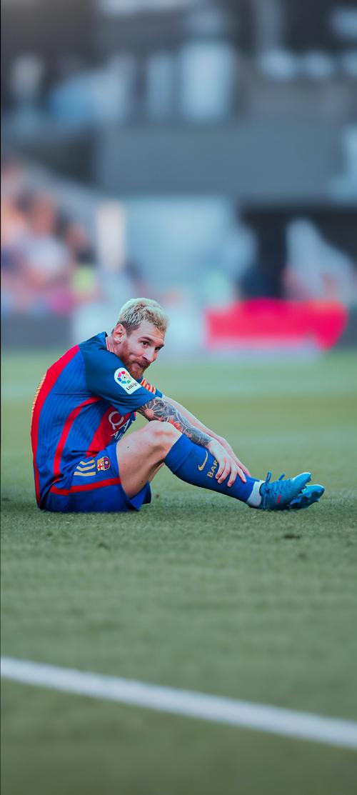 德媒：斯图加特三名球员表现抢眼却落选国家队，纳帅面临抉择（德媒：斯图加特三将高光仍无缘国家队，纳格尔斯曼陷入取舍难题）