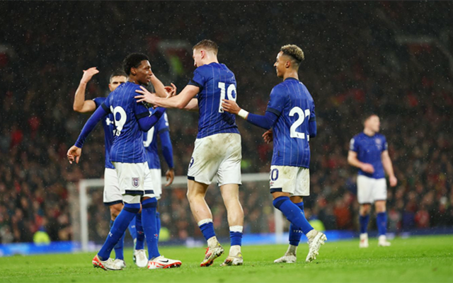 李小恒总结2025赛季：从艰难中吸取教训，并以更强的姿态回归（李小恒回顾2025赛季：逆境淬炼，强势归来）